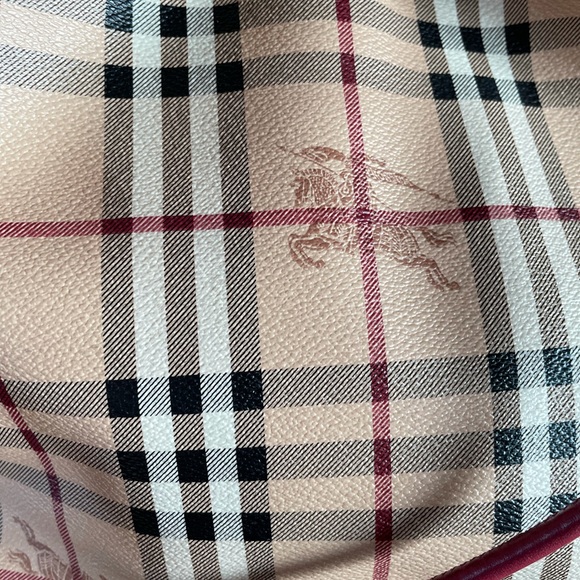 Burberry Bag🌹 - Picture 10 of 13